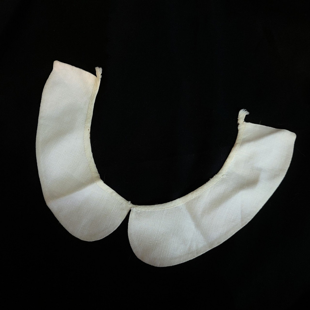 Vintage Wednesday Addams style collar!
